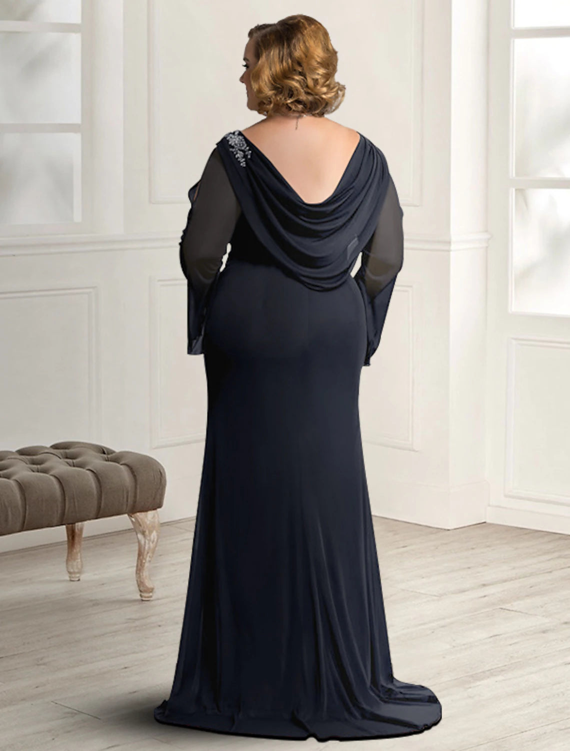 wholesale  Sheath / Column Mother of the Bride Dress Plus Size Elegant Jewel Neck Sweep / Brush Train Chiffon Long Sleeve with Ruched Crystal Brooch