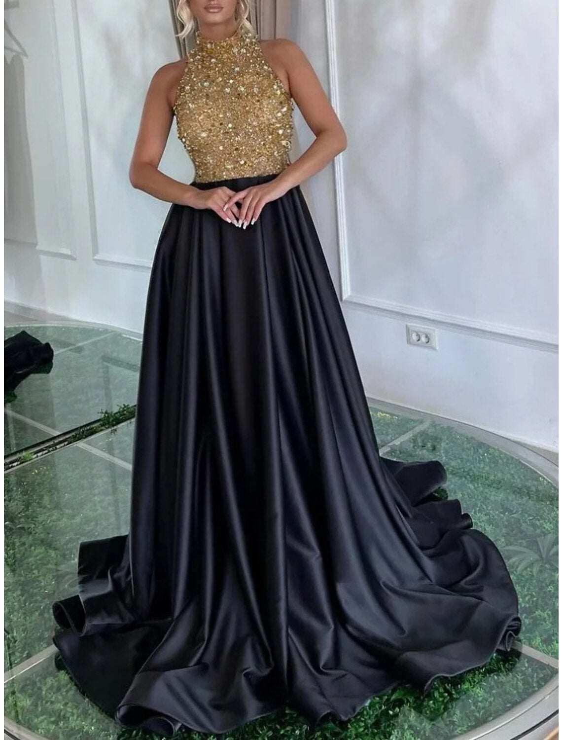 Wholesa A-Line Evening Gown Elegant Dress Formal Sweep / Brush Train Black Dress Sleeveless Jewel Neck Satin with Pleats Sequin