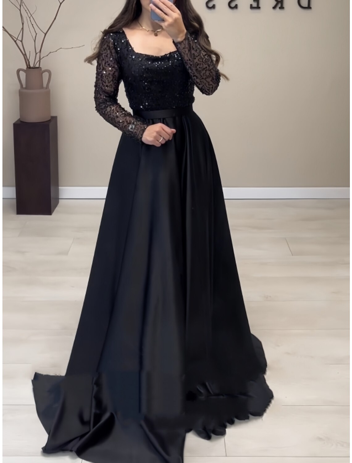 Wholesa A-Line Evening Gown Elegant Dress Formal Sweep / Brush Train Long Sleeve Square Neck Satin with Glitter Pleats